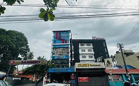 Hotel B R Regency